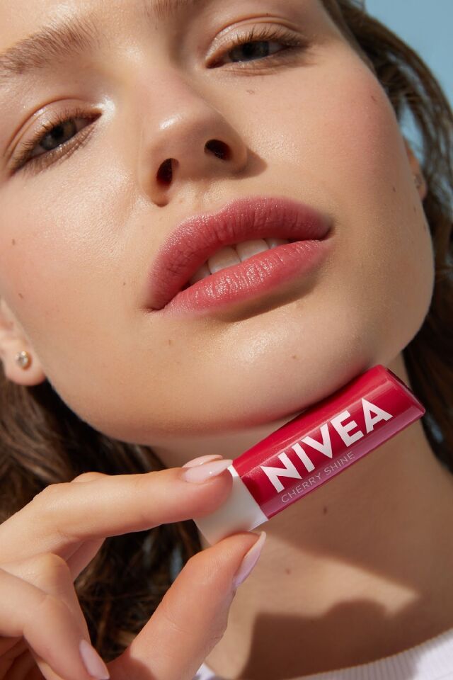 NİVEA LİP STICK KİRAZ
