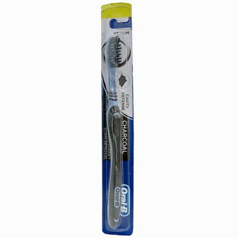 ORAL-B CAVİTY DEFENSE DERİN TEMİZLİK+LEKE ÇIKARMA KÖMÜR ÖZLÜ DİŞ FIRÇASI ORTA
